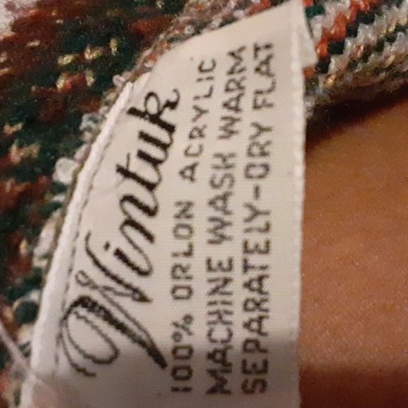 WINTUK VINTAGE KNITTED SWEATER VEST IN SIZE M - Picture 11 of 12